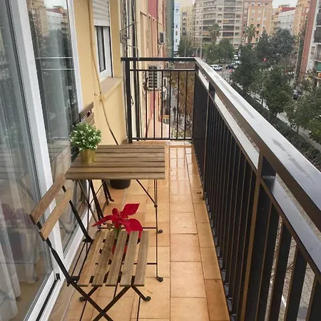 特雷斯福尔克斯公寓 *