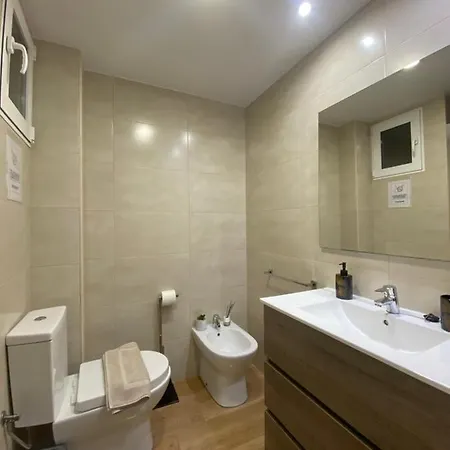 特雷斯福尔克斯公寓 * 瓦伦西亚